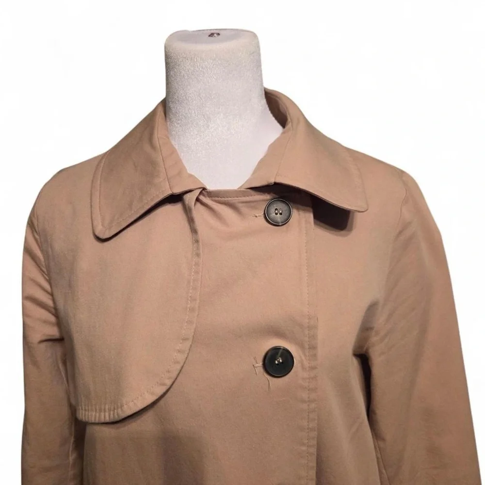 Elegant Tan Double-Breasted Trench Coat - Picture 2 of 3